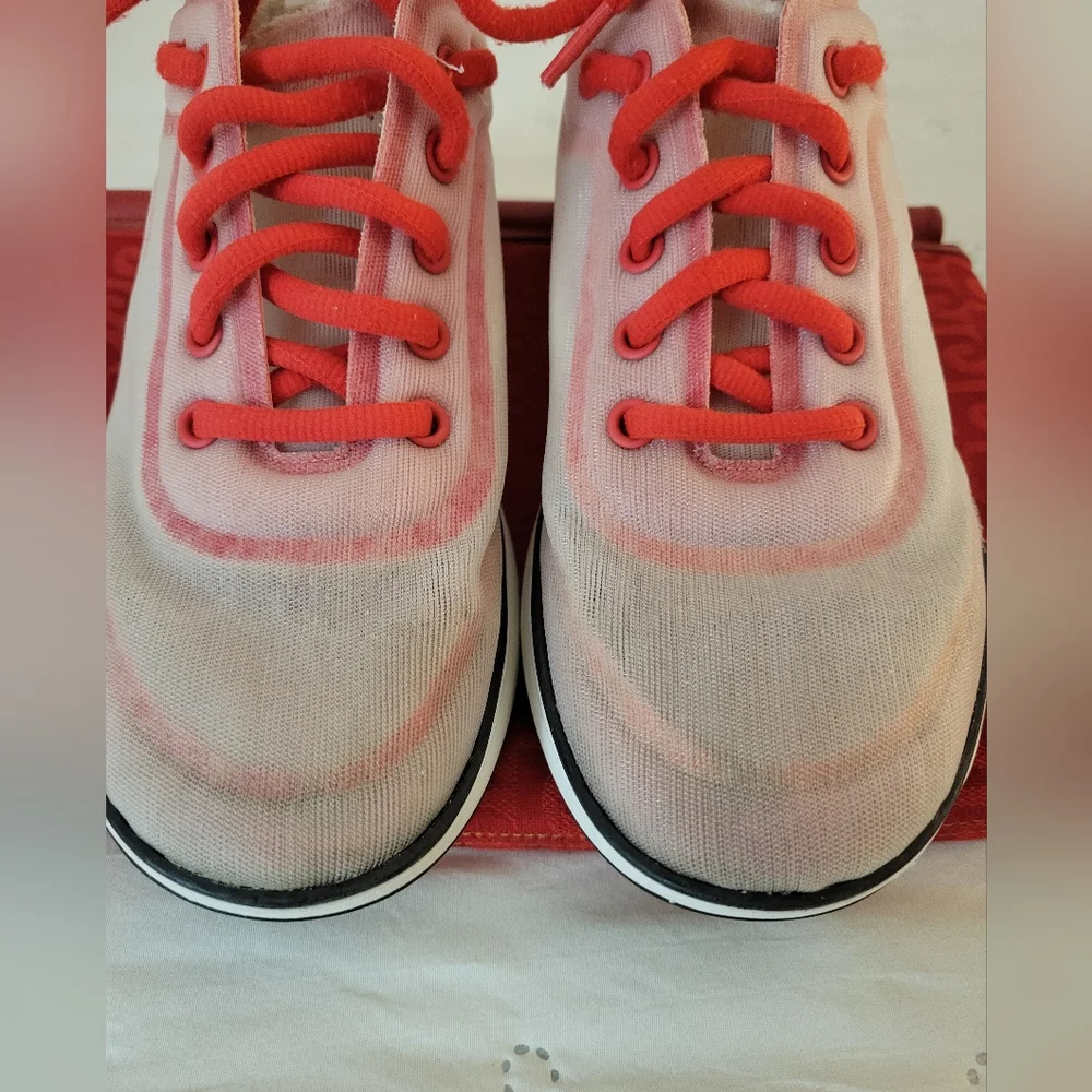 Authentic Chanel 19P Cruise Mesh & Lycra CC Logo Low-Top Sneakers White/Red - Picture 5 of 16